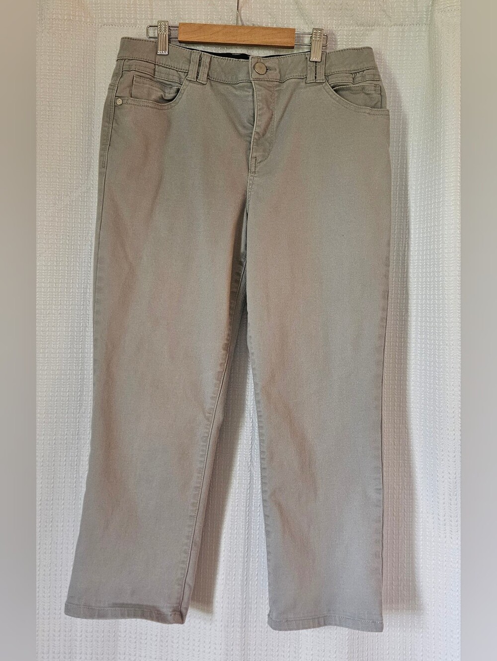 DEMOCRACY GREY CROPPED PANTS Size 10